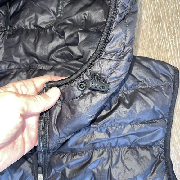 Uniqlo Down Puffer Vest Womens L Black Hooded Full Zip Pockets Light Weight Pack - Picture 4 of 11